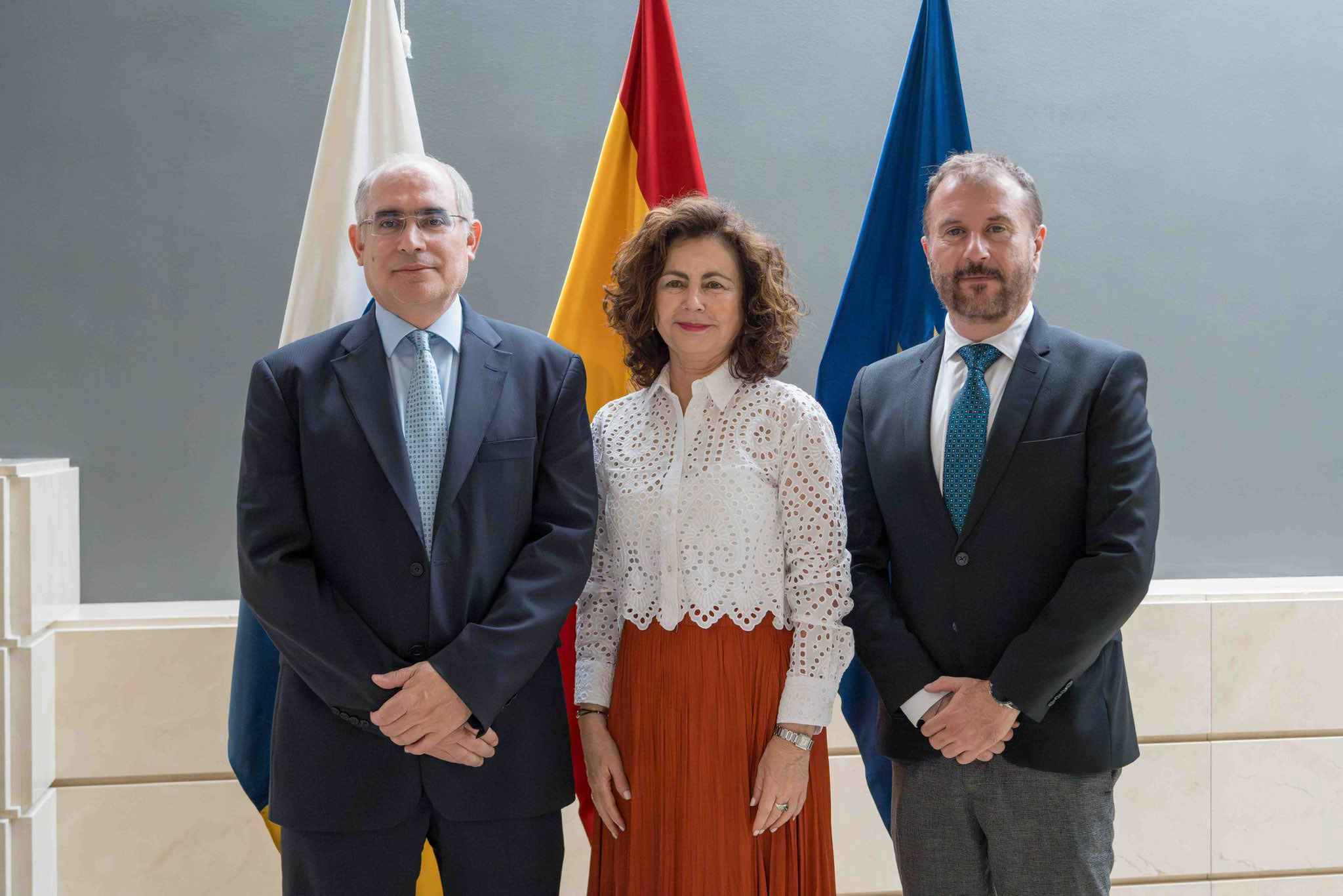 De izquierda a derecha, Diego Ramiro, Matilde Asián y Sergio Alonso. / Gobierno de Canarias De izquierda a derecha, Diego Ramiro, Matilde Asián y Sergio Alonso. / Gobierno de Canarias