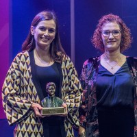 Idoia Murga Castro (IH-CSIC) recibe el premio "Muy Historia y Arte" en la segunda edición de los Premios Jóvenes Científicas fotografía noticia