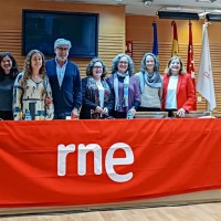 RNE graba su programa Juntos paso a paso en directo en el CCHS, en el marco de un seminario de investigación sobre envejecimiento activo RNE graba su programa Juntos paso a paso en directo en el CCHS, en el marco de un seminario de investigación sobre envejecimiento activo