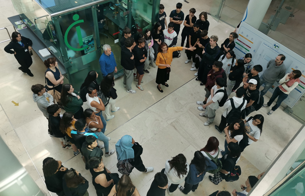 Estudiantes del IES Avda de Toreros visitan el CCHS Estudiantes del IES Avda de Toreros visitan el CCHS